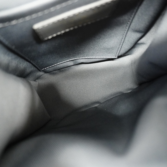 Louis Vuitton Cruiser Messenger Shoulder Bag - Picture 4 of 6